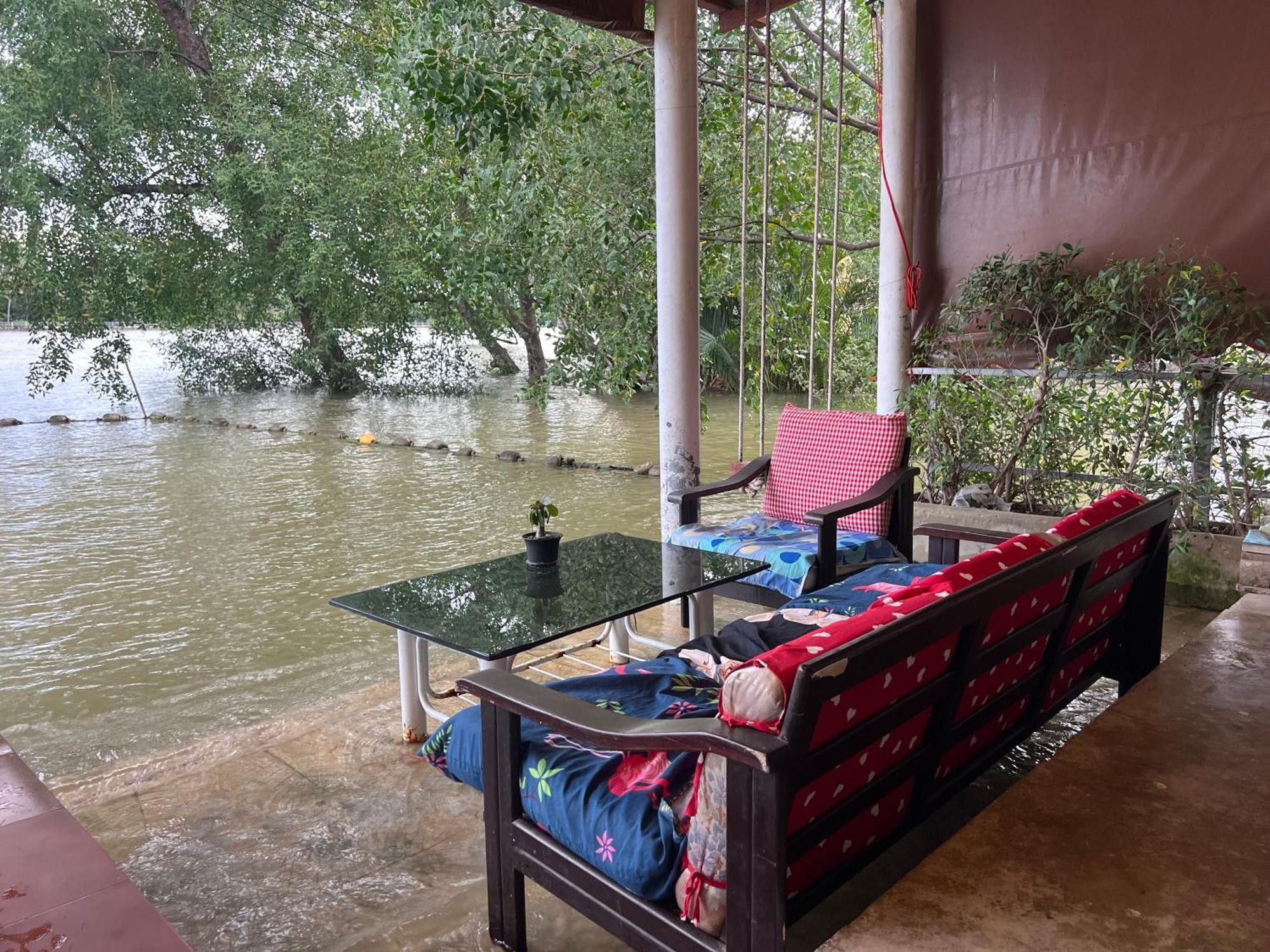 Hotel Se'Sun Amphawa Zewnętrze zdjęcie